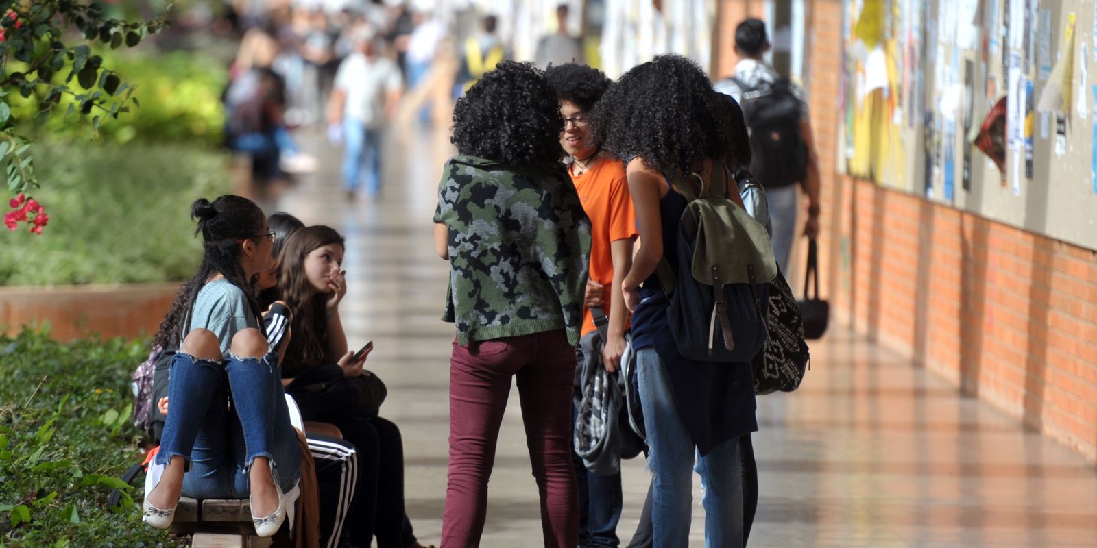 pesquisa-aponta-desigualdades-entre-negros-e-brancos-na-educacao