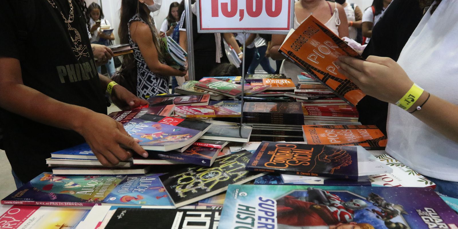 brasil-tem-25-milhoes-de-compradores-de-livros