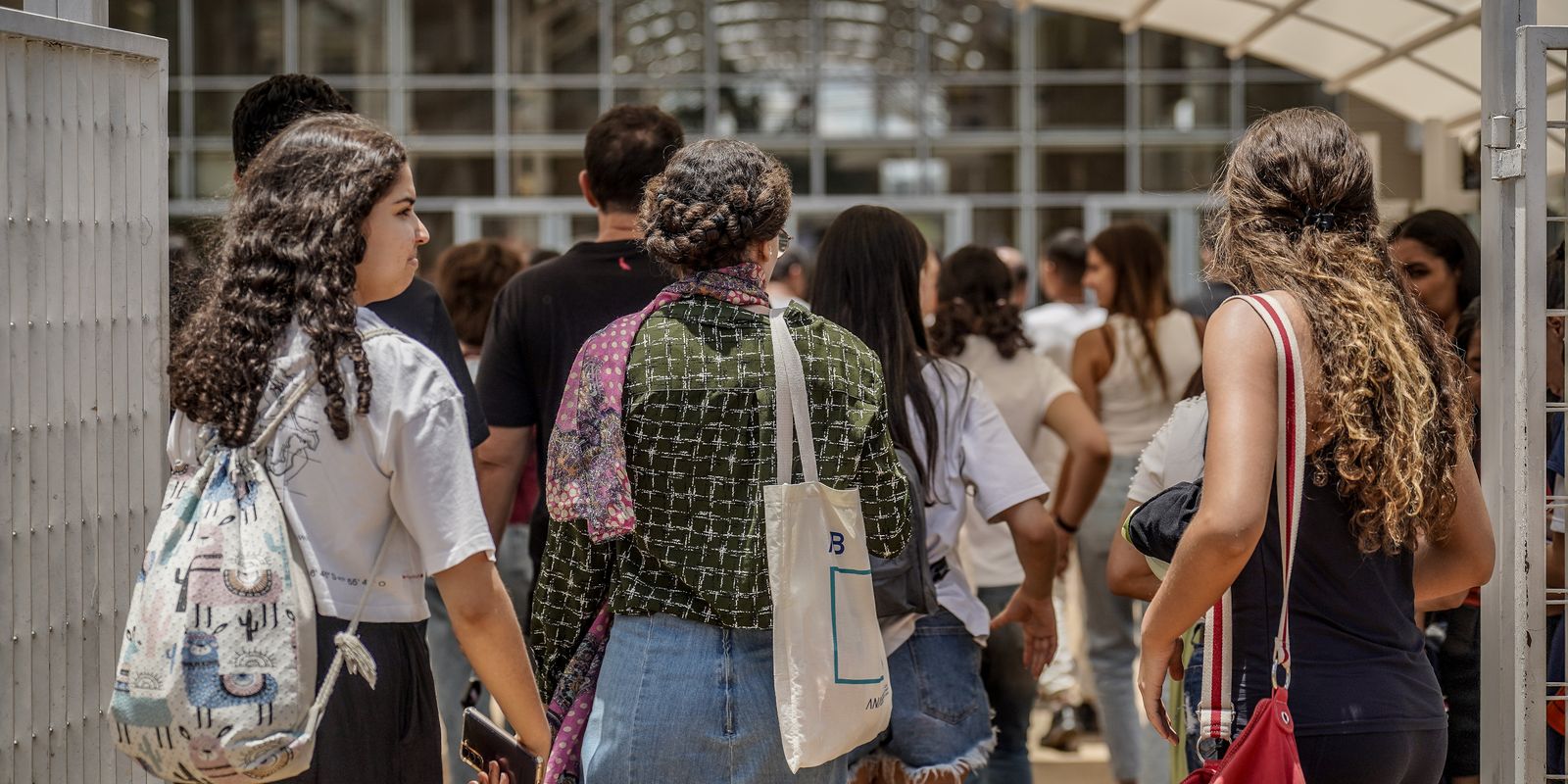 enem:-prazo-para-solicitar-isencao-da-taxa-de-inscricao-comeca-hoje