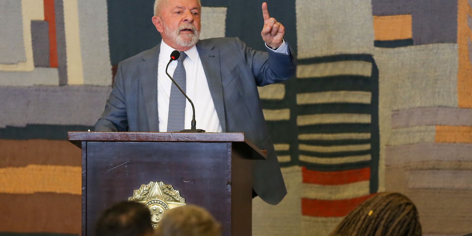 lula-diz-que-quem-apostar-em-alta-de-dolar-tera-prejuizo