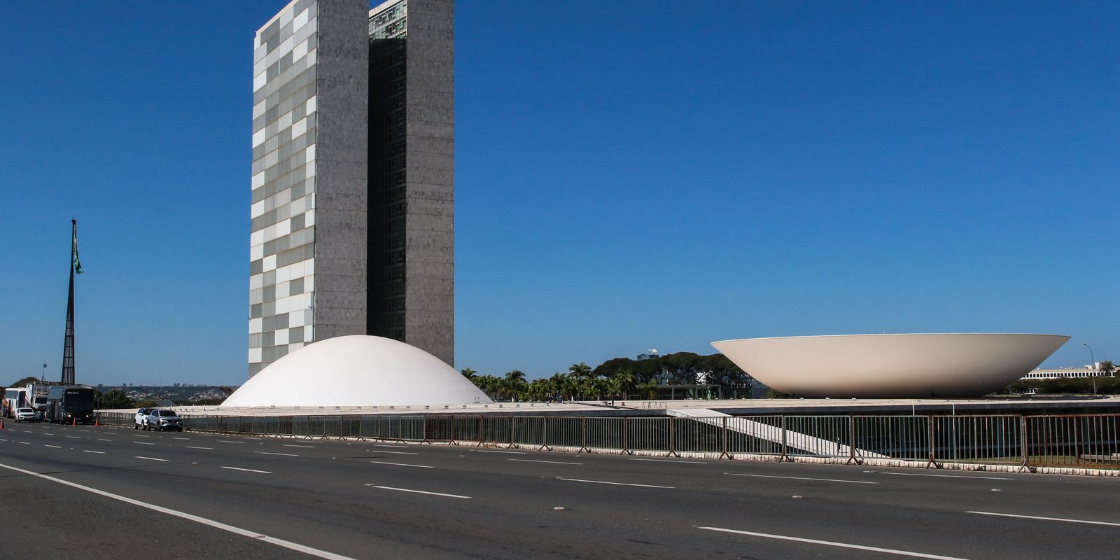 discursos-pro-armas-dominam-debate-sobre-questao-no-congresso-nacional