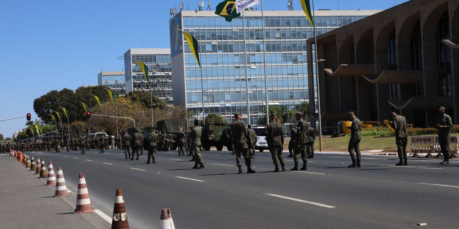 esplanada-fecha-nesta-sexta-a-noite-para-desfile-do-7-de-setembro