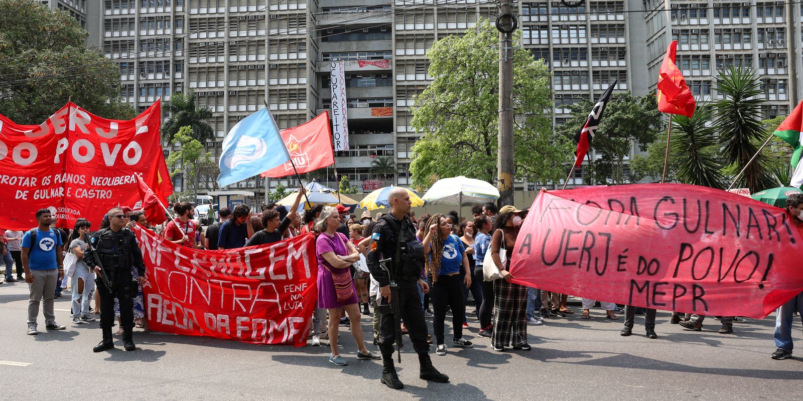 ocupacao-da-uerj:-justica-autoriza-uso-da-forca-policial-e-multa