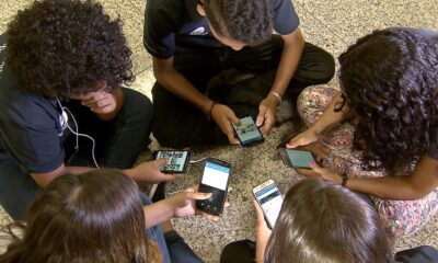 comissao-de-educacao-aprova-projeto-que-proibe-celular-em-escolas