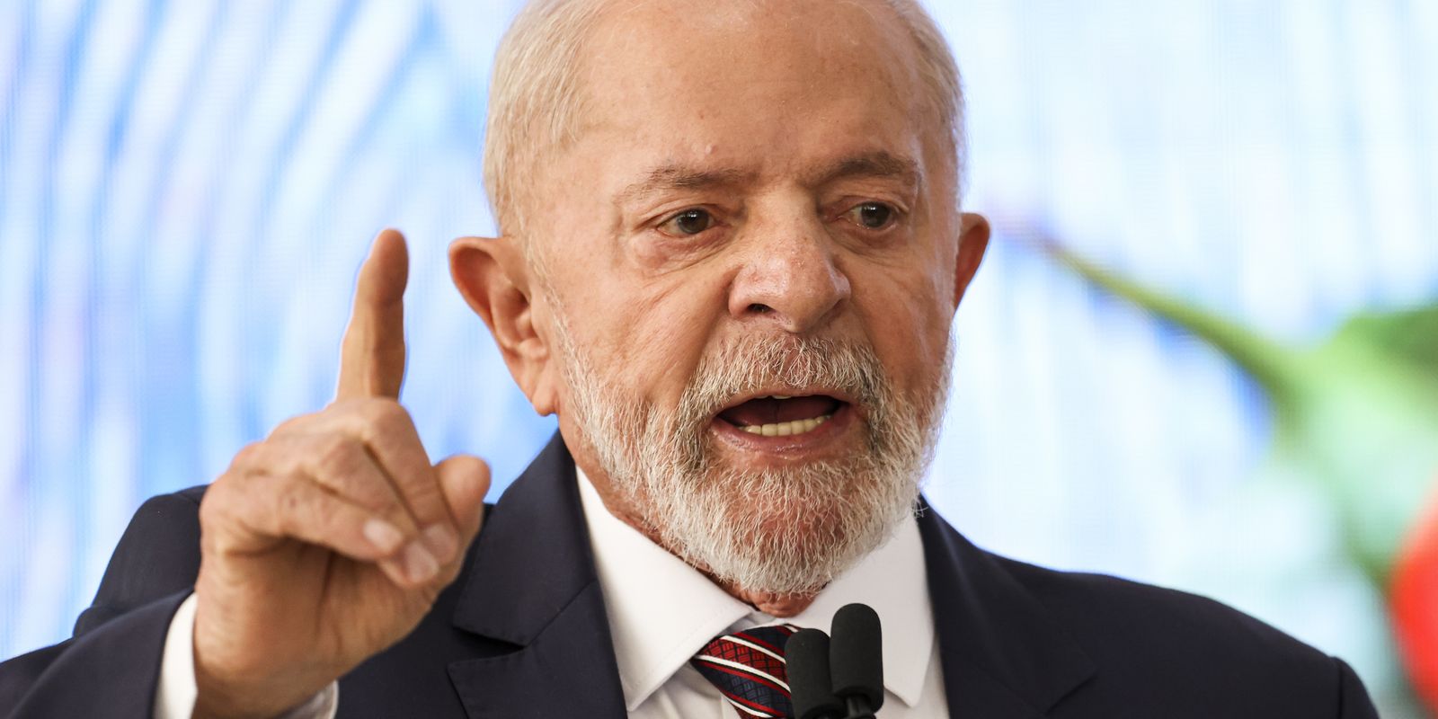 vitoria-de-kamala-harris-e-mais-segura-para-a-democracia,-diz-lula