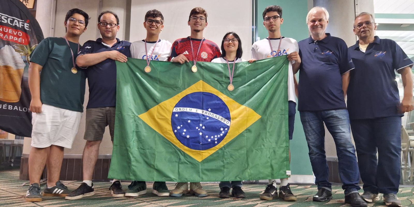 brasileiros-ganham-medalhas-em-olimpiada-de-astronomia-e-astronautica