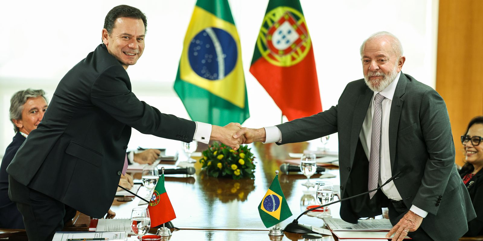 brasil-e-portugal-assinam-19-acordos-bilaterais